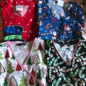 Lot of 4 Christmas scrubs size M